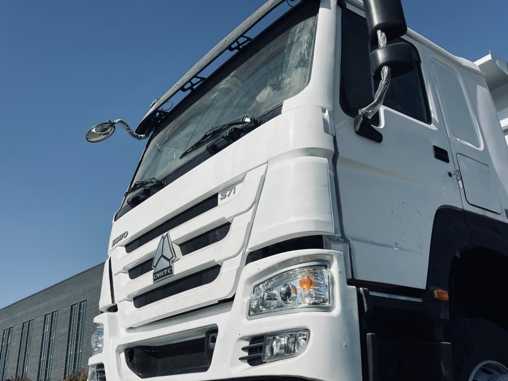 HOWO6×4DUMP  TRUCK