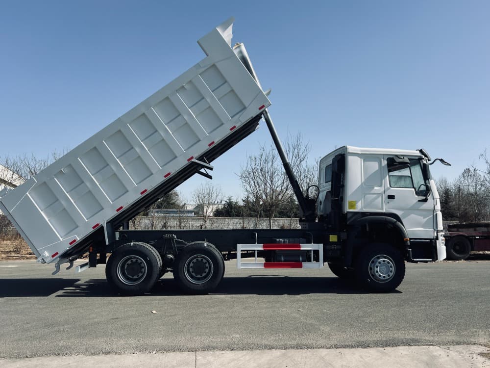 HOWO6×4DUMP  TRUCK