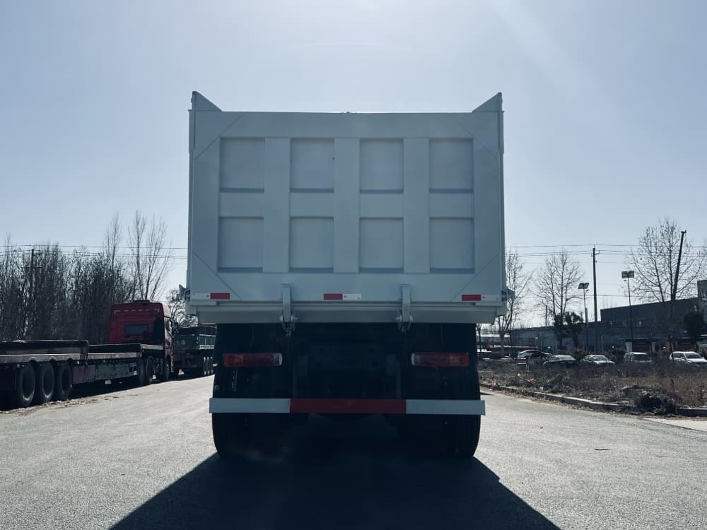 HOWO6×4DUMP  TRUCK