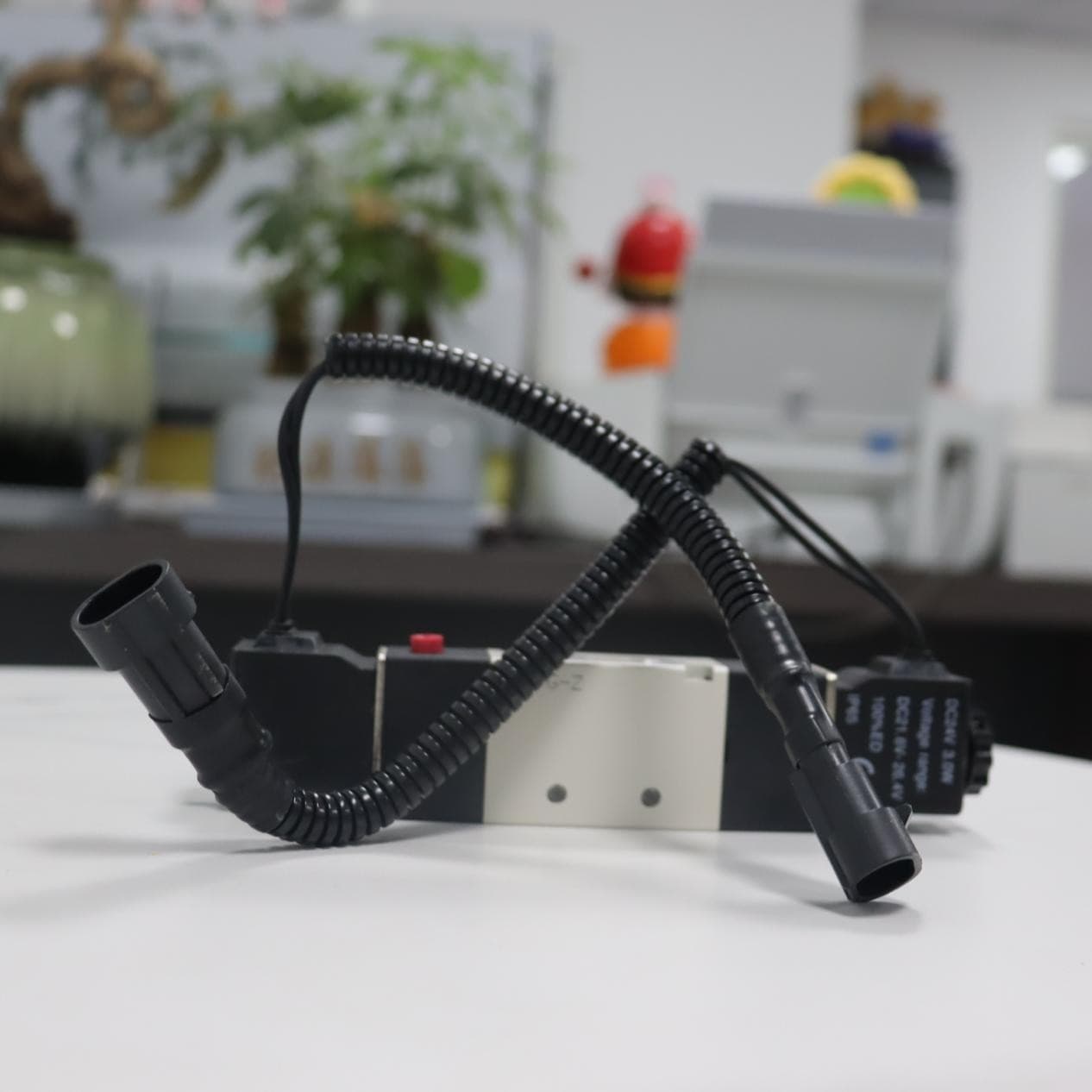 4V220-08 Dobbelt magnetventil 5/2-vejs magnetventil