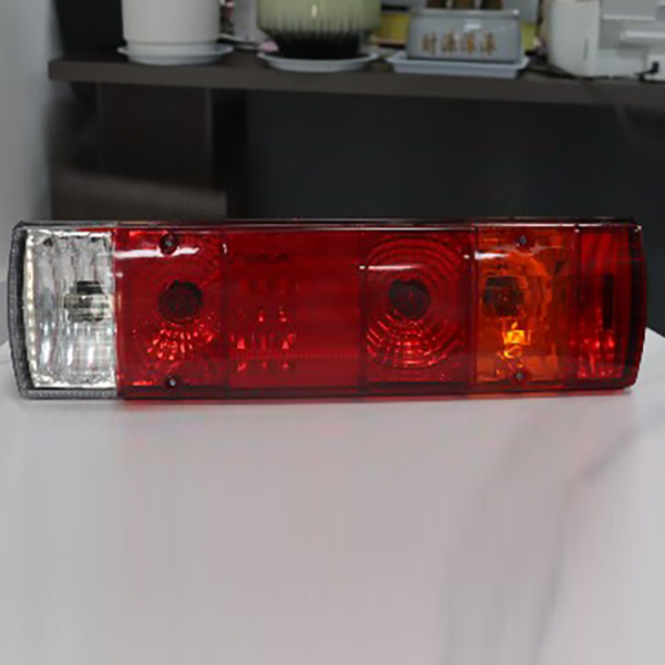 Zoomlion 25K / FKD / XCT / 8-Ton Universal Camion Tail Light