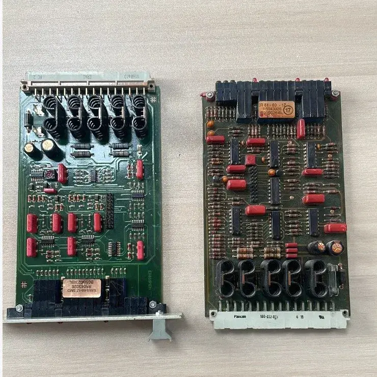 XCMG Qub Qauv Crane Thawj Qws Cab Tswj Mainboard (ER81-60-12)