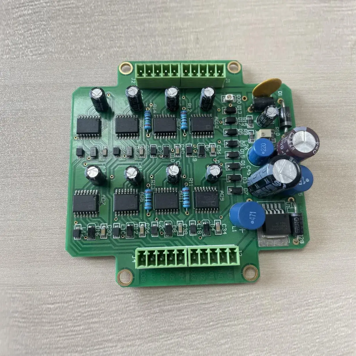 크레인 전용 8채널 비례 밸브 드라이버 보드