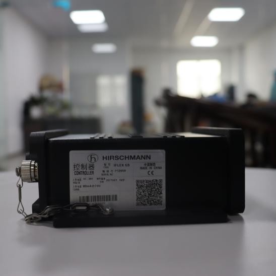 هيرشمان المراقب الصناعي لآلات البناء