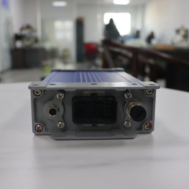 cSCALE S9 kompakt biztonsági vezérlő