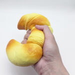 Big Croissant Squeeze Toy（FZZ109） - Xuzhou Jixingcheng Crafts Co., Ltd.