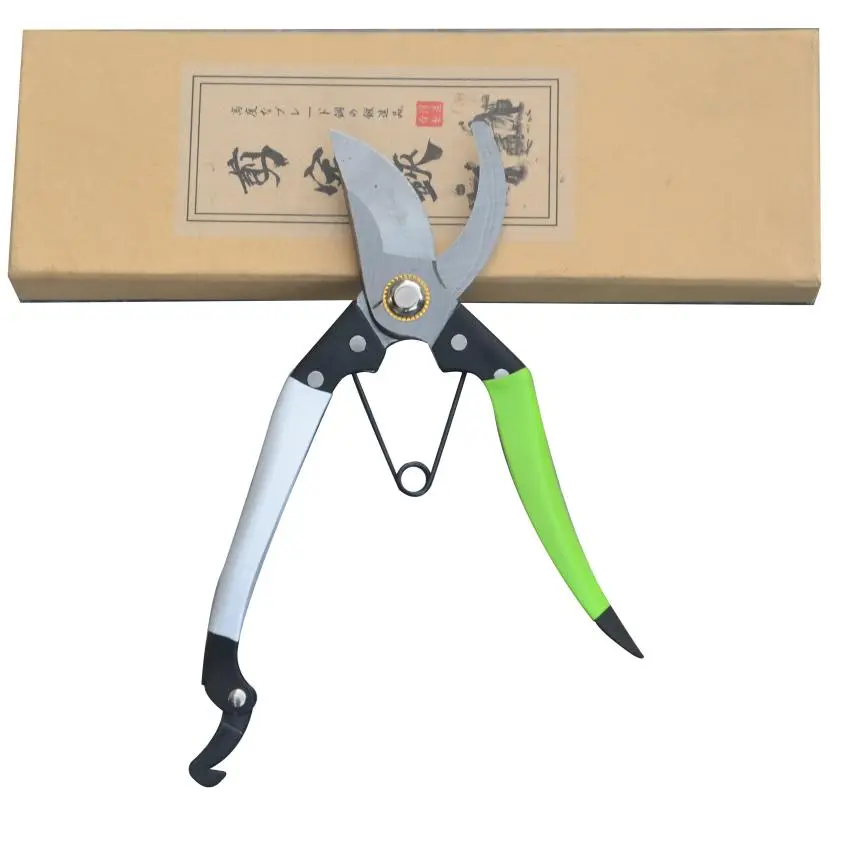 Wall Panel Saw for detailed woodworking projects