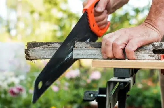 Best Hand Saw for DIY Projects: How to Choose the Right One