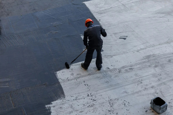 Understanding Modified Bitumen: Polymer Enhancements for Roofing and Pavement Performance