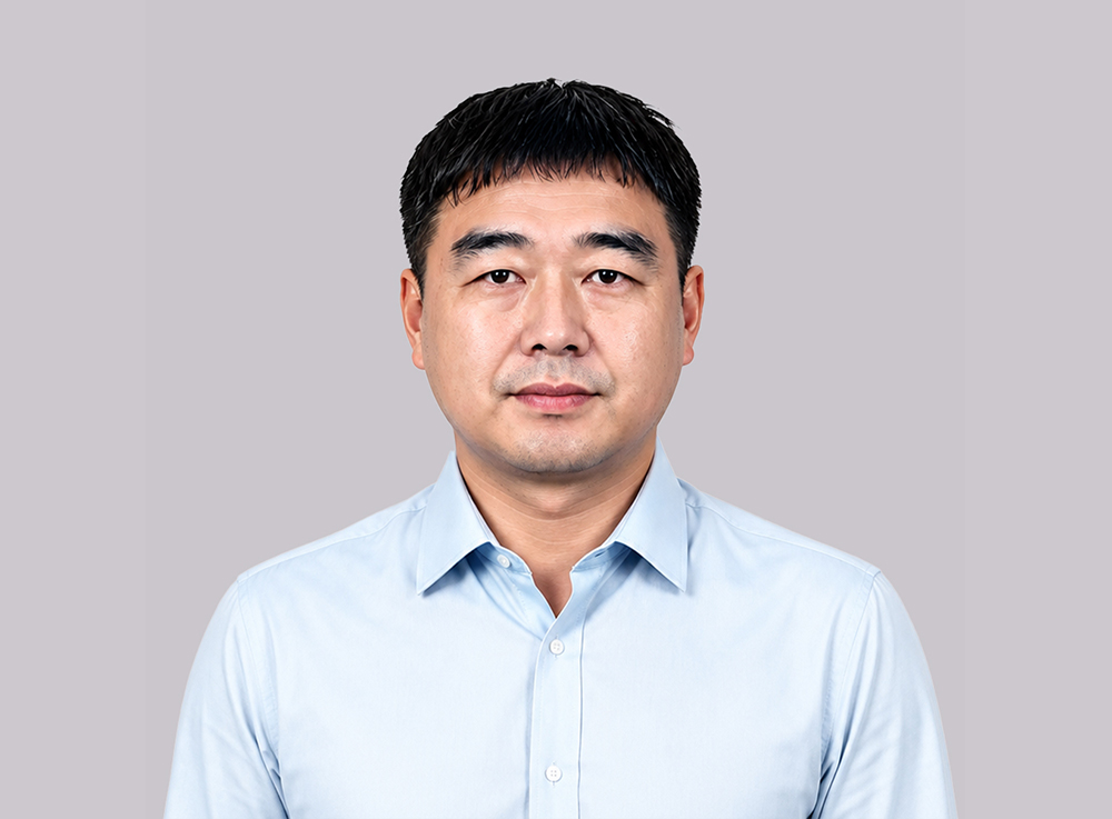 Ma Jianqiang management portrait