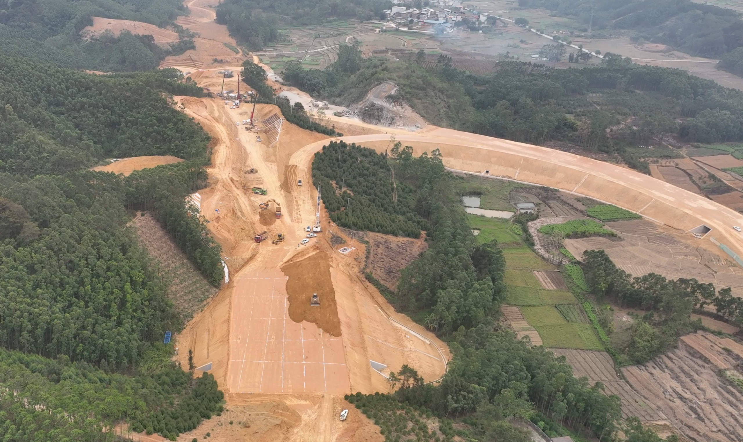 Guangxi Yishang Expressway Subgrade and Ancillary Works