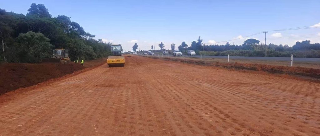 Deeply cultivating overseas infrastructure, our company efficiently promotes the construction of the reconstruction and expansion project of Kenya’s A8 highway