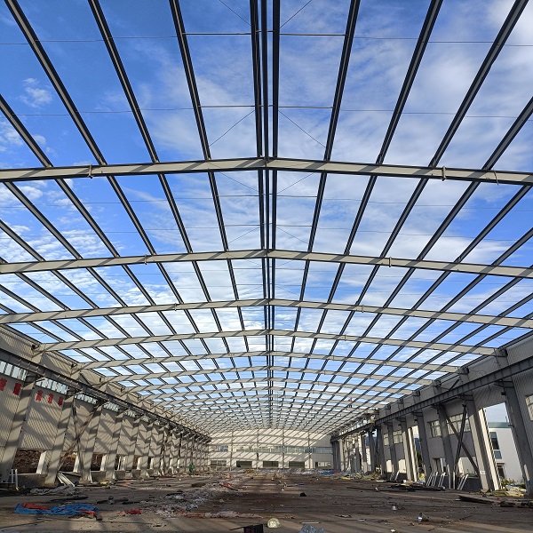 Demolition of Qingdao long-span warehouse